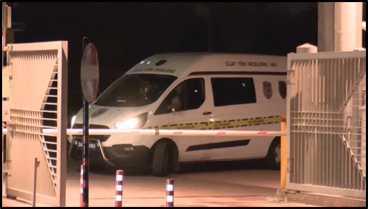 Güvenlik görevlisinin silahı ateş aldı: 2 yaralı!