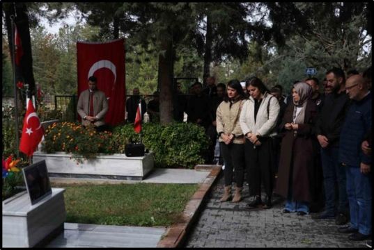 TUSAŞ terör saldırısında şehit olan özel güvenlik görevlisi Atakan Şahin Erdoğan kabrinde anıldı